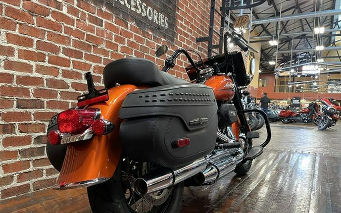 2020 Harley-Davidson FLHCS - Heritage Classic 114