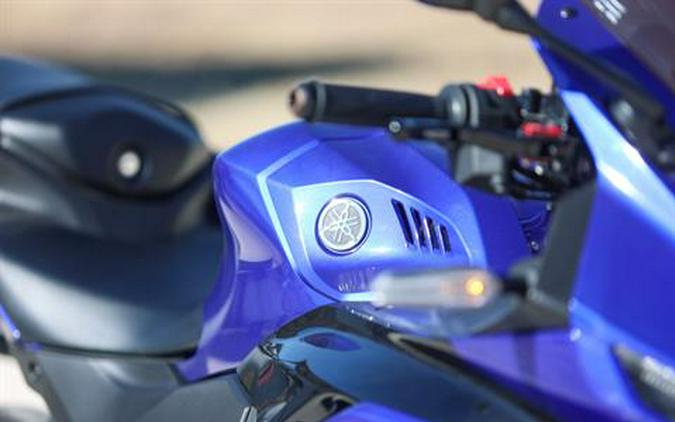 2025 Yamaha YZF-R3