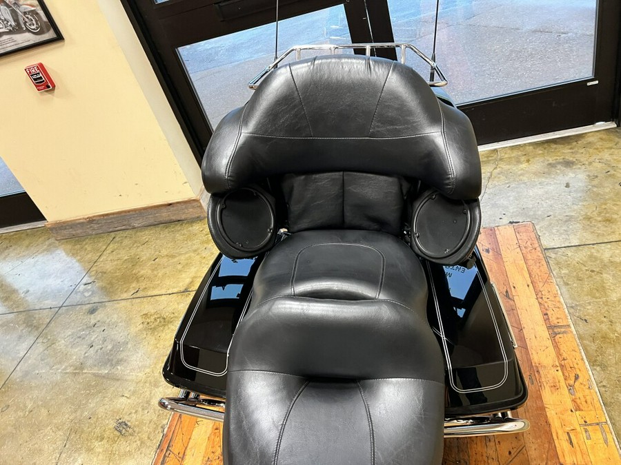 Used 2009 Harley-Davidson Electra Glide Ultra Classic Grand American Touring Motorcycle For Sale Near Memphis, TN