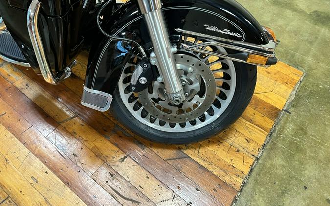 Used 2009 Harley-Davidson Electra Glide Ultra Classic Grand American Touring Motorcycle For Sale Near Memphis, TN