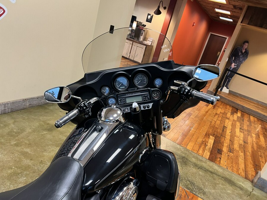 Used 2009 Harley-Davidson Electra Glide Ultra Classic Grand American Touring Motorcycle For Sale Near Memphis, TN