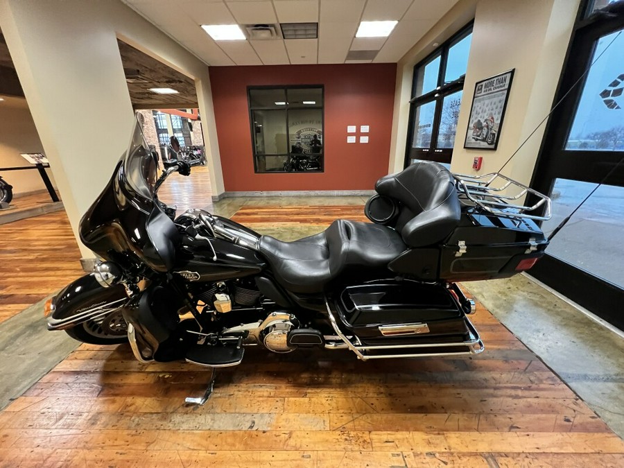 Used 2009 Harley-Davidson Electra Glide Ultra Classic Grand American Touring Motorcycle For Sale Near Memphis, TN