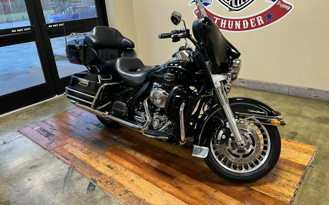 Used 2009 Harley-Davidson Electra Glide Ultra Classic Grand American Touring Motorcycle For Sale Near Memphis, TN