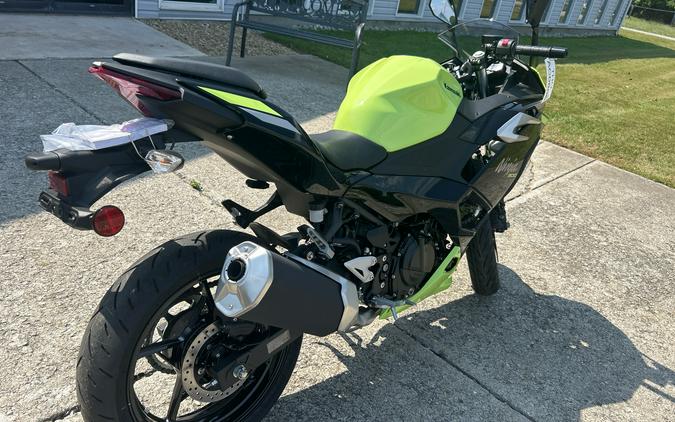 2026 Kawasaki Ninja® 500 ABS