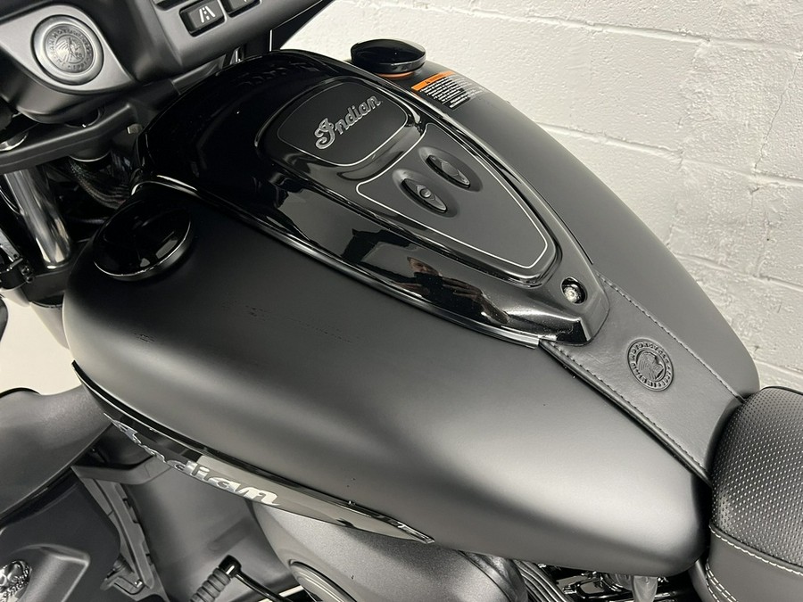 2025 Indian ROADMASTER DARK HORSE WITH POWERBAND AUDIO PACKAGE