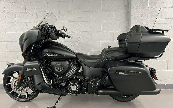 2025 Indian ROADMASTER DARK HORSE WITH POWERBAND AUDIO PACKAGE