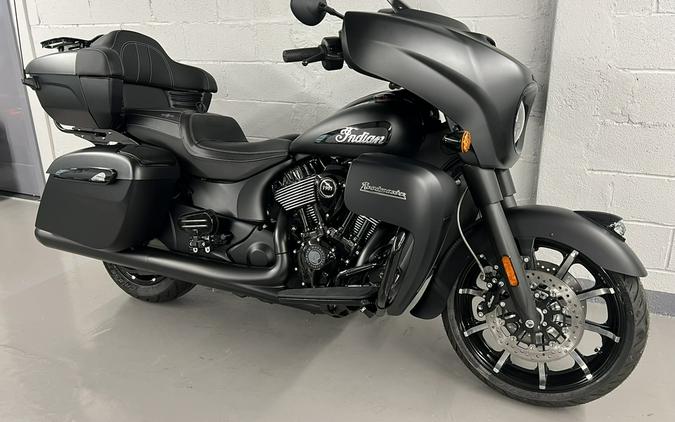 2025 Indian ROADMASTER DARK HORSE WITH POWERBAND AUDIO PACKAGE