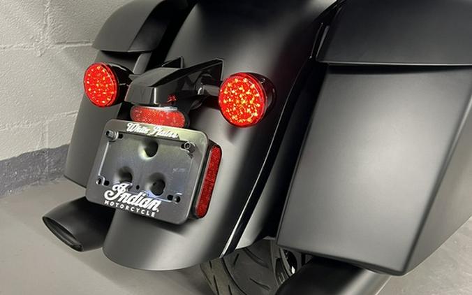 2025 Indian ROADMASTER DARK HORSE WITH POWERBAND AUDIO PACKAGE