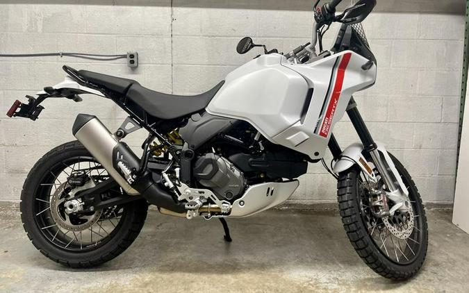 2023 Ducati DesertX Star White Silk