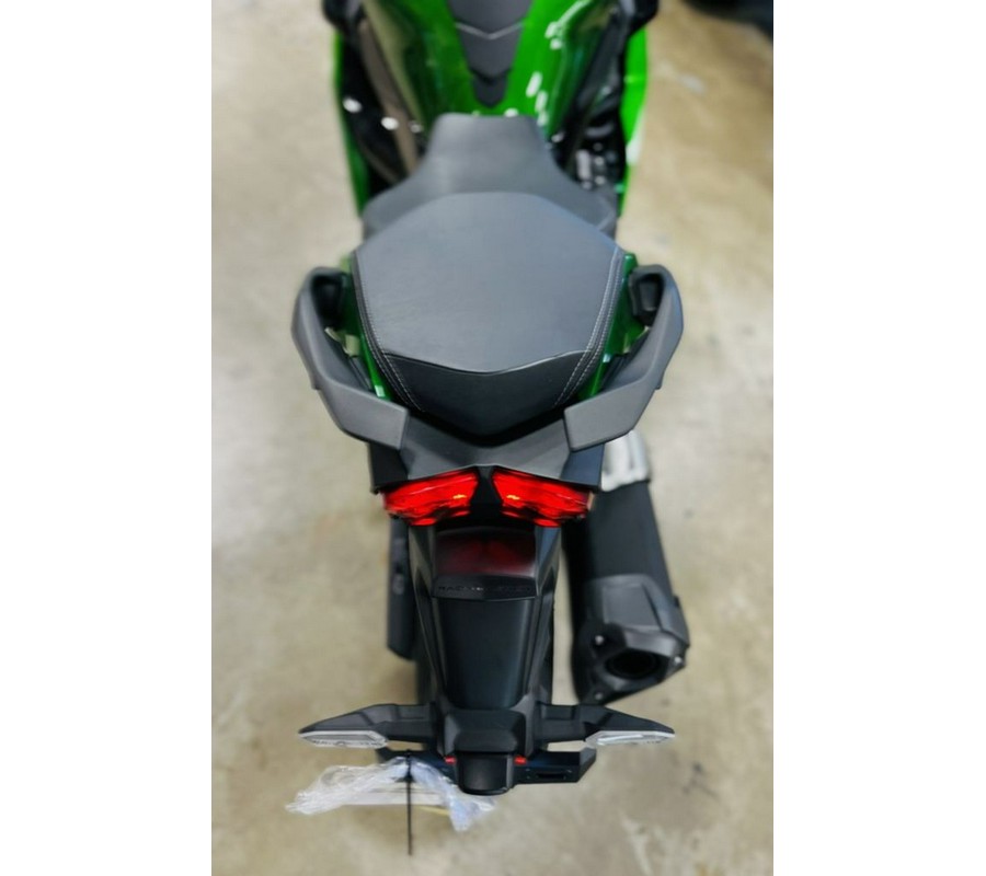 2023 Kawasaki Ninja H2® SX SE