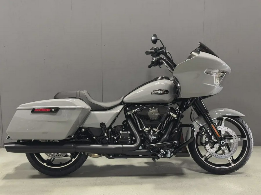 FLTRX 2025 Road Glide®