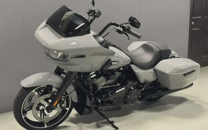 FLTRX 2025 Road Glide®