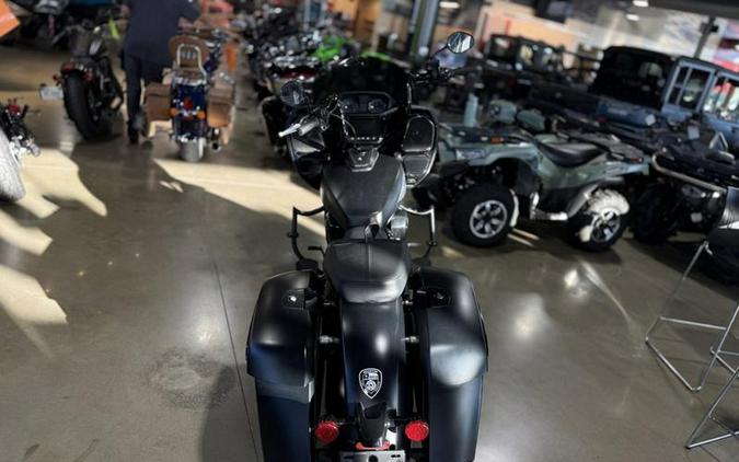 2021 Indian Motorcycle® Challenger® Dark Horse Thunder Black Smoke