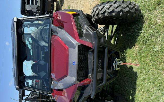 2021 GENERAL 1000 Deluxe Burgundy Metallic - Polaris