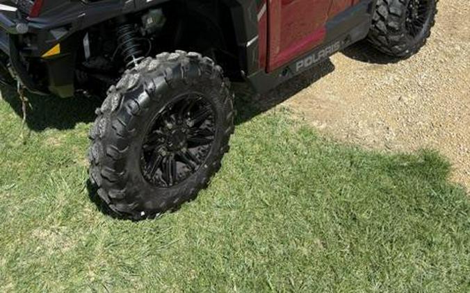 2021 GENERAL 1000 Deluxe Burgundy Metallic - Polaris