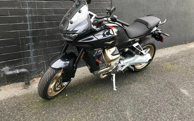 2024 Moto Guzzi V100 Mandello