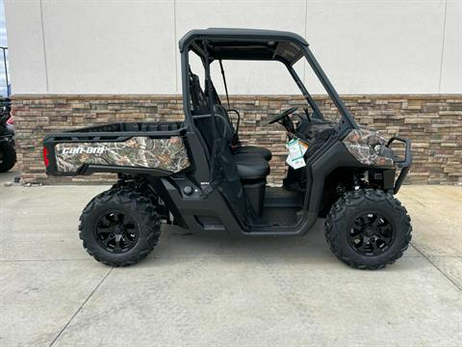 2024 Can-Am Defender XT HD9