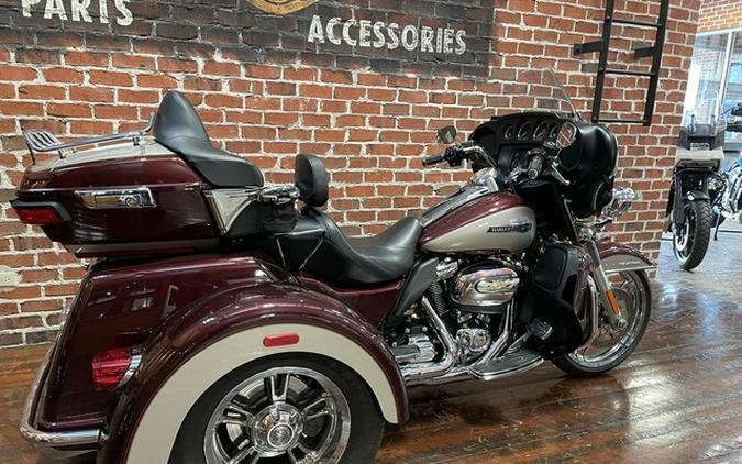 2018 Harley-Davidson Trike FLHTCUTG - Tri Glide Ultra