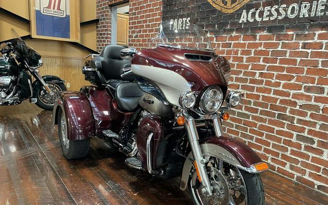 2018 Harley-Davidson Trike FLHTCUTG - Tri Glide Ultra