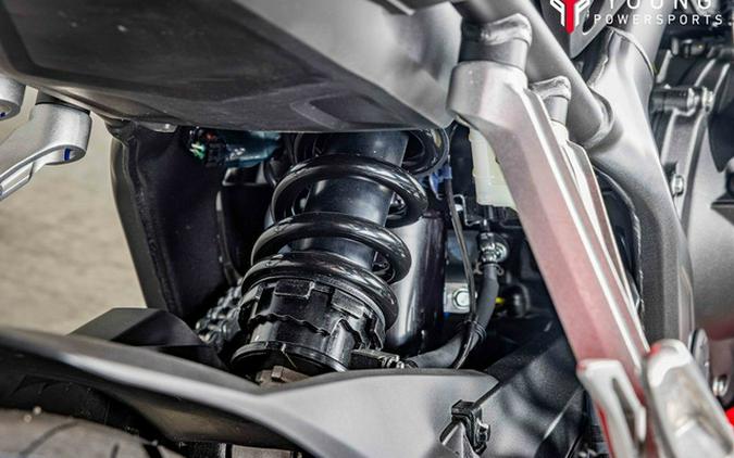 2025 Honda CBR650R E-Clutch