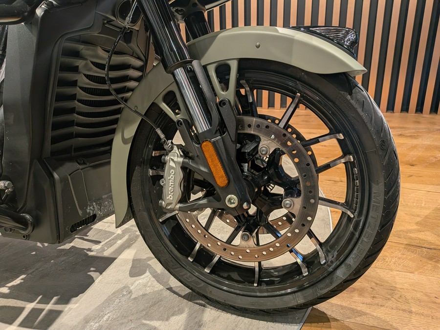 2025 Indian Motorcycle Challenger® Dark Horse® 112