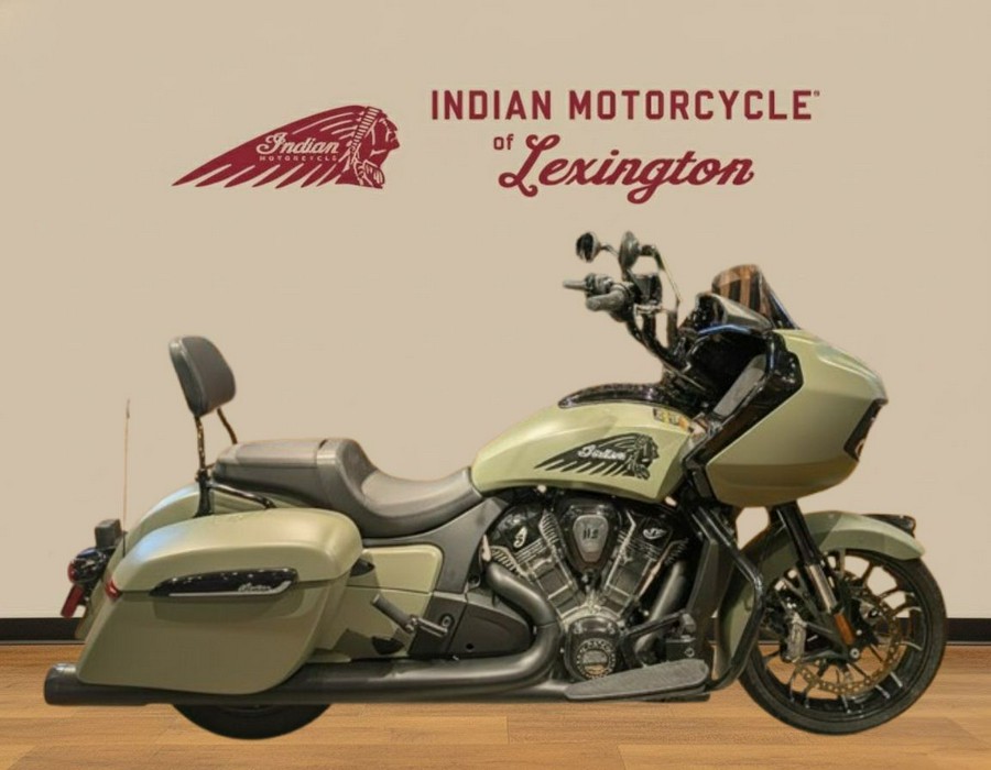 2025 Indian Motorcycle Challenger® Dark Horse® 112