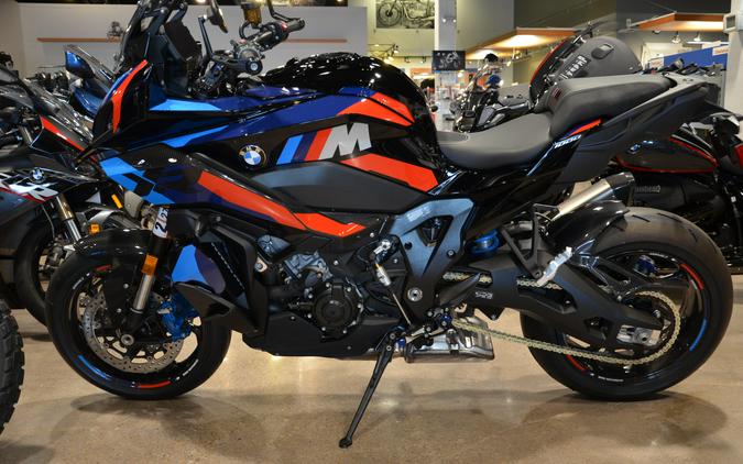 2026 BMW M1000XR