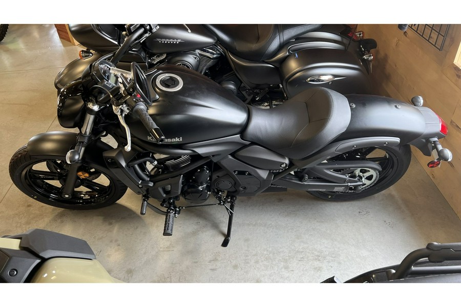 2023 Kawasaki Vulcan S Base - Metallic Flat Spark Black