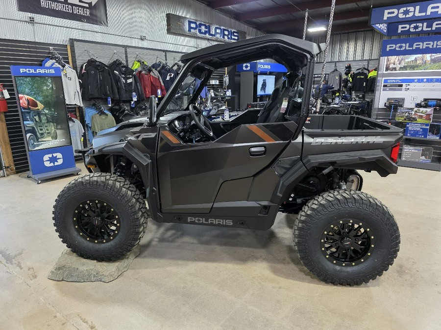 2026 Polaris GENERAL XP 1000 ULTIMATE