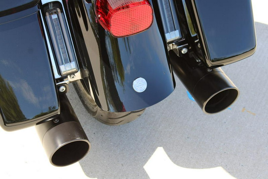 2022 Harley-Davidson® FLTRK - Road Glide® Limited