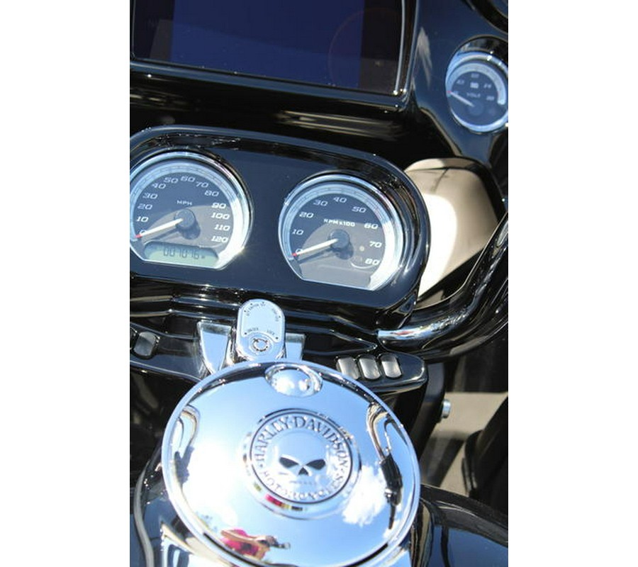 2022 Harley-Davidson® FLTRK - Road Glide® Limited
