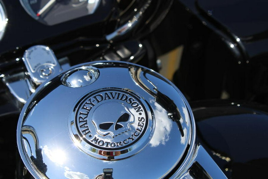 2022 Harley-Davidson® FLTRK - Road Glide® Limited