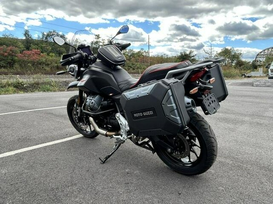 2025 Moto Guzzi V85 Strada