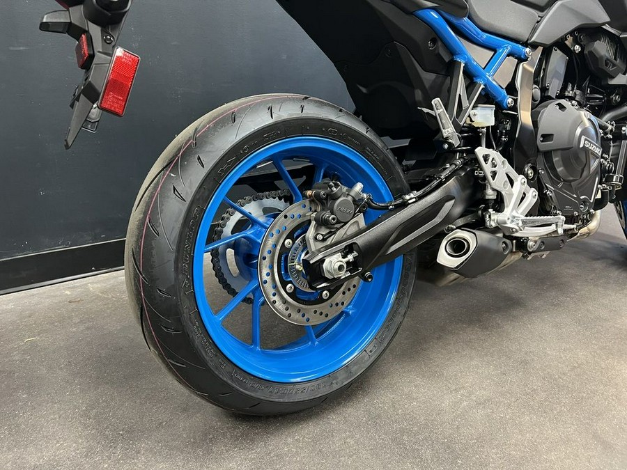 2024 Suzuki GSX-8S