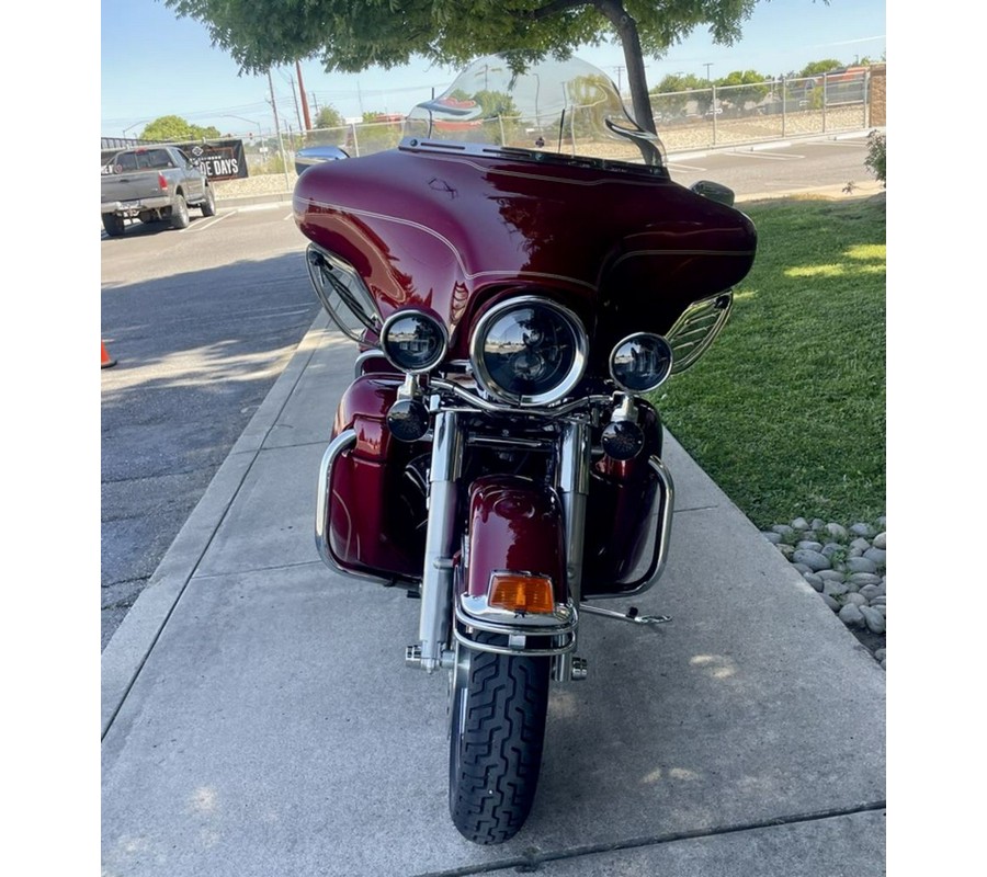 2004 Harley-Davidson® FLHTCUI - Electra Glide® Ultra Classic®