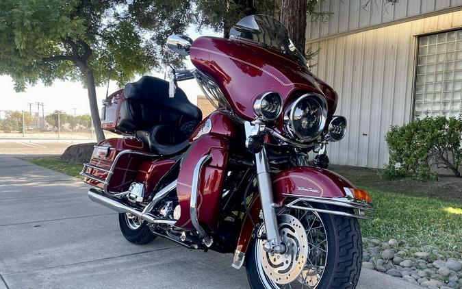 2004 Harley-Davidson® FLHTCUI - Electra Glide® Ultra Classic®