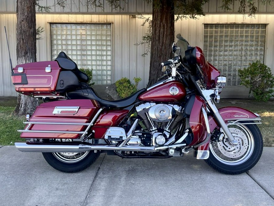 2004 Harley-Davidson® FLHTCUI - Electra Glide® Ultra Classic®