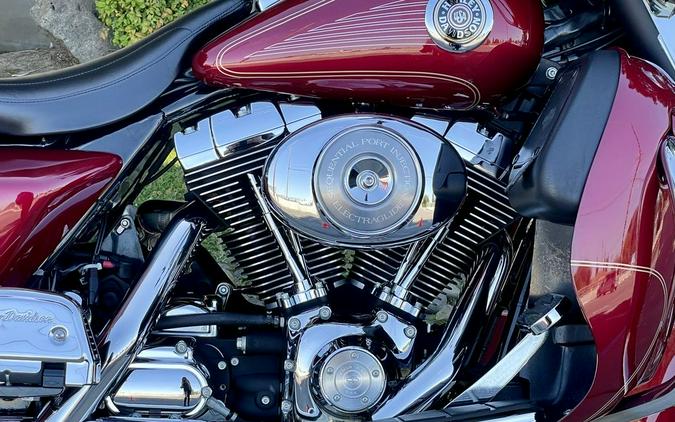 2004 Harley-Davidson® FLHTCUI - Electra Glide® Ultra Classic®