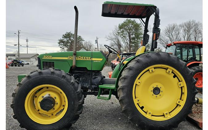 2004 John Deere 5205