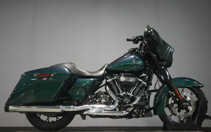 2021 Harley-Davidson Street Glide Special Snake Venom - Black Finish