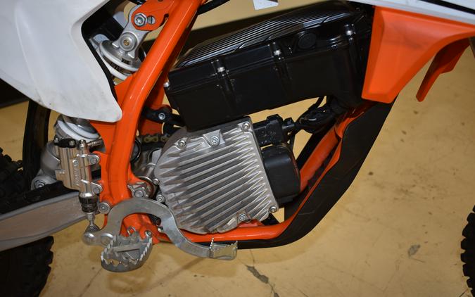 2022 KTM SX E 5