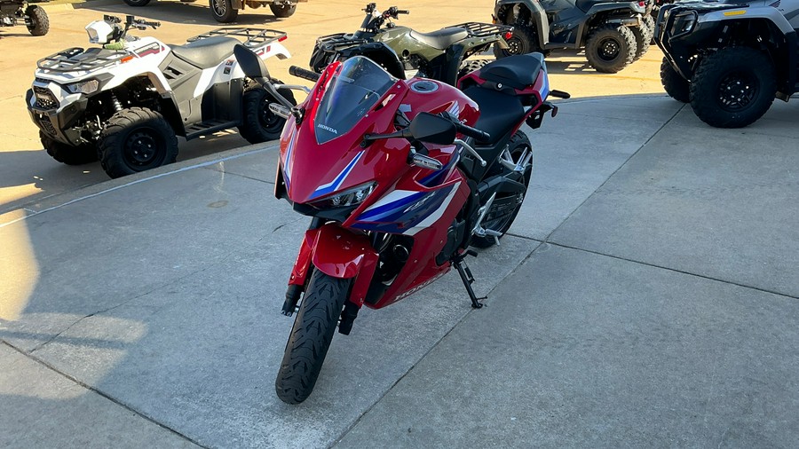 2025 Honda CBR500R ABS
