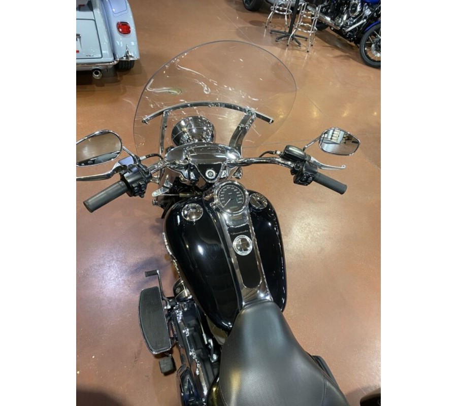 2022 Harley-Davidson Freewheeler