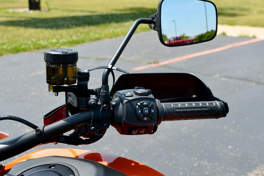 2021 Harley-Davidson® Pan America™ 1250 Special Baja Orange/Stonewashed White Pearl