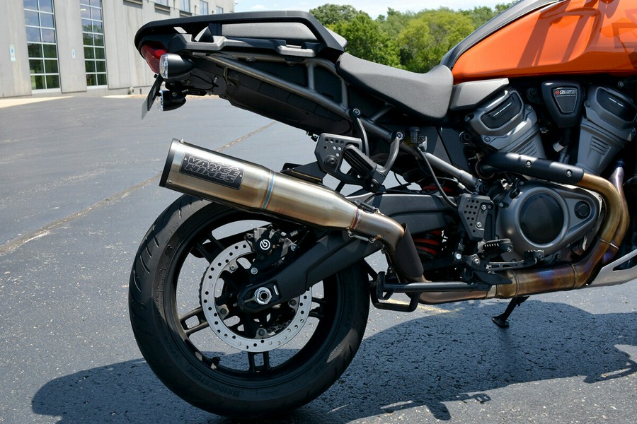 2021 Harley-Davidson® Pan America™ 1250 Special Baja Orange/Stonewashed White Pearl