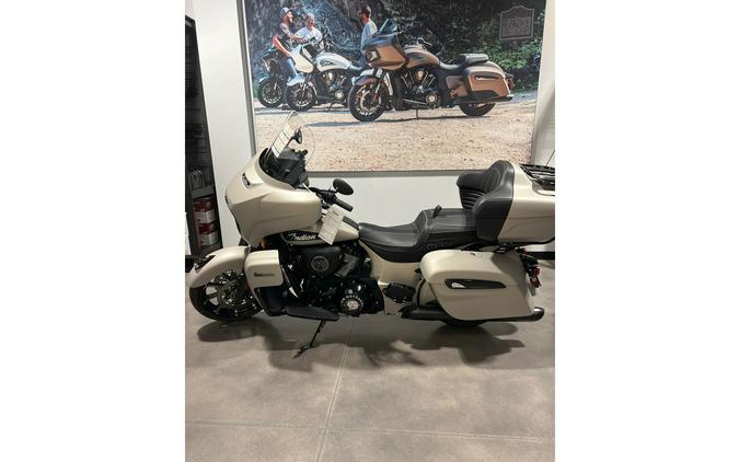 2023 Indian Motorcycle ROADMASTER DARK HORSE