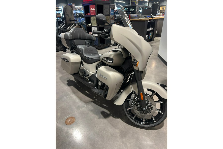 2023 Indian Motorcycle ROADMASTER DARK HORSE