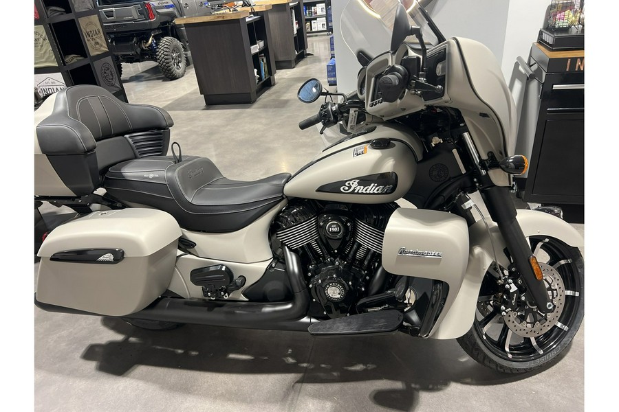 2023 Indian Motorcycle ROADMASTER DARK HORSE