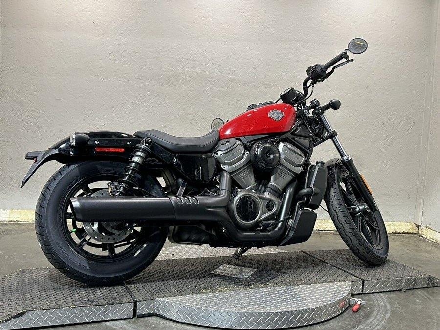 Harley-Davidson Nightster™ 2023 RH975 933379DT REDLINE RED