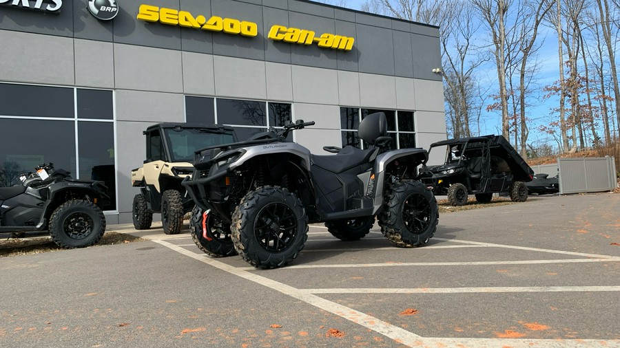 2026 Can-Am Outlander MAX XT 700